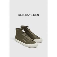 Pull & Bea,r High Top Trainers, SIZE USA 10, UK 9